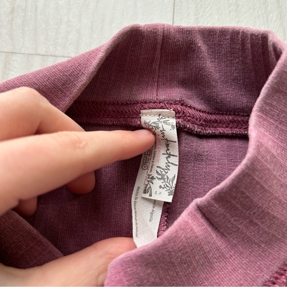 Free People Layering Mauve Long Sleeve Thermal Mock Neck Top Size Women’s Small - Picture 4 of 4